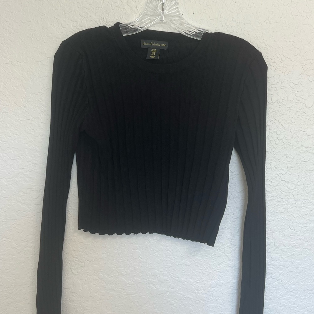 House of Harlow 1960 Black Ribbed Crop Top caja 8